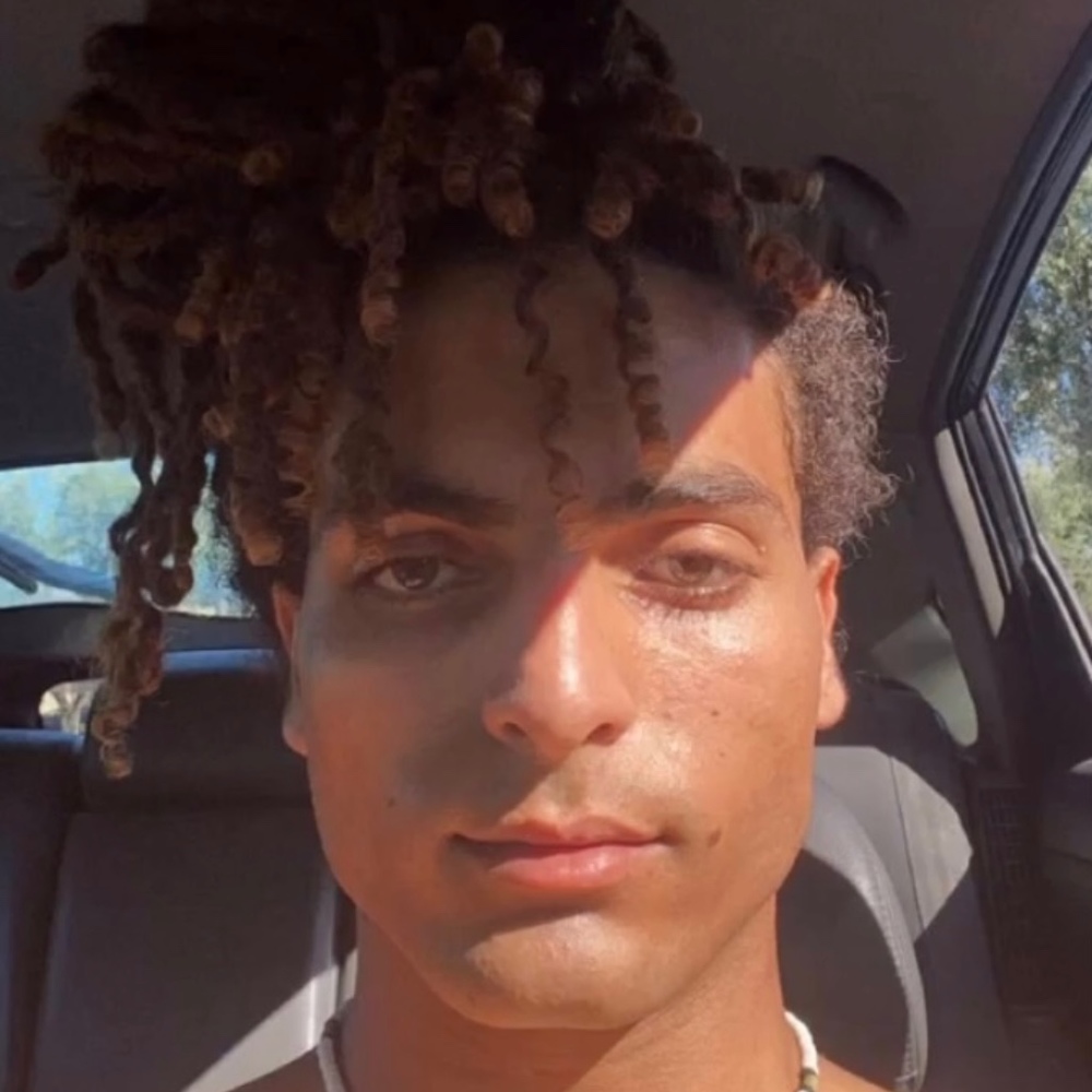 Meet your Posher, Musab